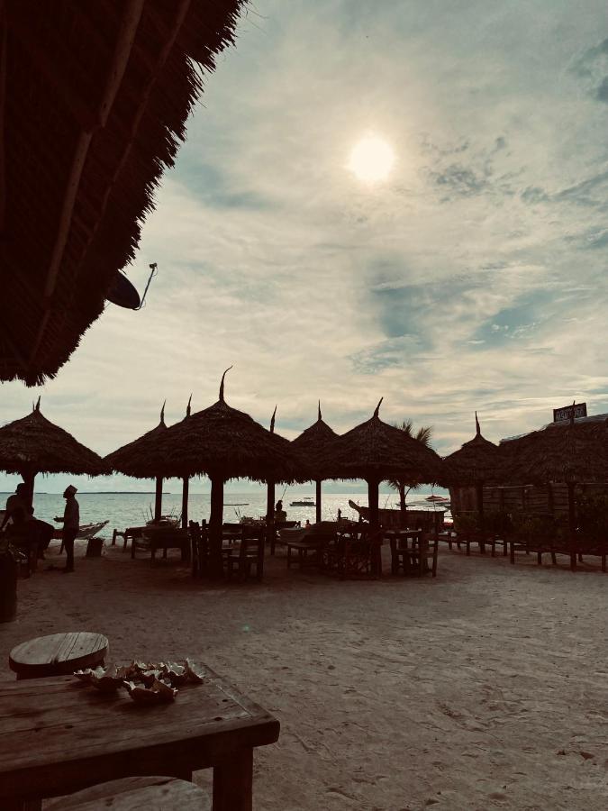 Mano Kendwa Beach Экстерьер фото